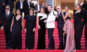 Recibe ovación en Cannes película Emilia Pérez, en la que actúa Édgar Ramírez