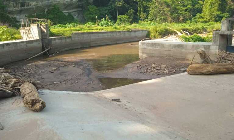 En Machiques llevan semanas sin agua por colapso de laguna de sedimentación