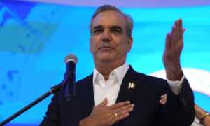 González Urrutia felicita a Luis Abinader por su reelección en Dominicana