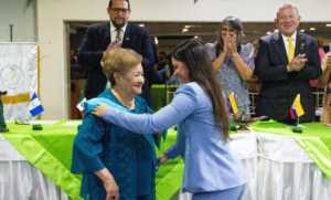 Gobernación confiere Orden Lago de Maracaibo a María Tomasa González de Perdomo