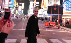 Noreh revela “Aguas Profundas” desde Times Square