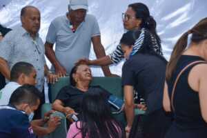Mamá de Omar Geles, inspiración de “Los caminos de la vida”, llega a  su velación