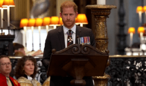 El príncipe Harry asiste en Londres a un servicio en la Catedral de San Pablo