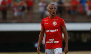 Romário: “Hoy haría más de 2.000 goles porque los jugadores son muy burros”