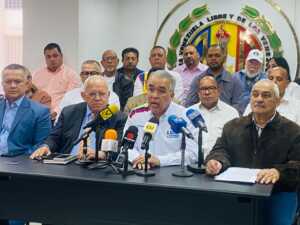 Martínez propone reforma constitucional para eliminar reelección indefinida