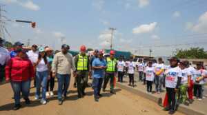 Gobierno activa plan de limpieza en las principales vías de Maracaibo