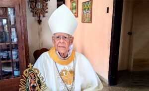 Hospitalizan de urgencia a Monseñor Roberto Lückert