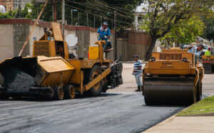 Plan Vialidad de la Alcaldía aplica cerca de 30 mil toneladas de asfalto en Maracaibo
