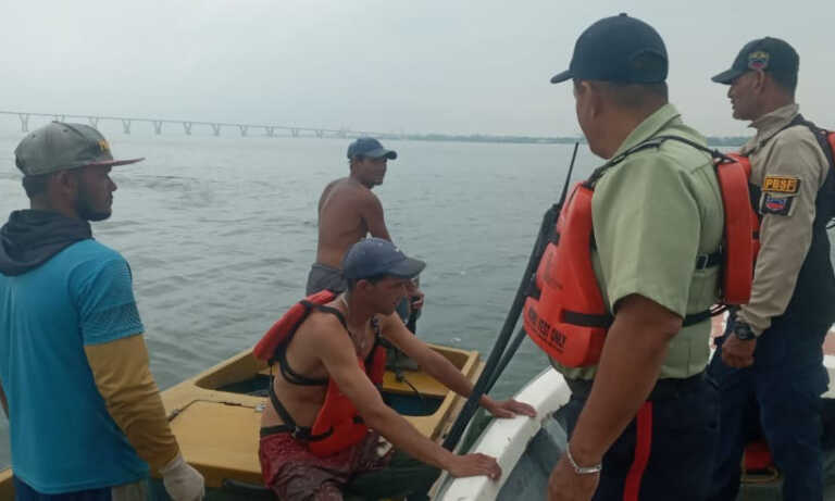 Hallan cuerpo de joven desaparecido en el Lago luego del choque múltiple