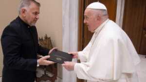 El Papa recibe cartas credenciales de embajador de Venezuela ante el Vaticano