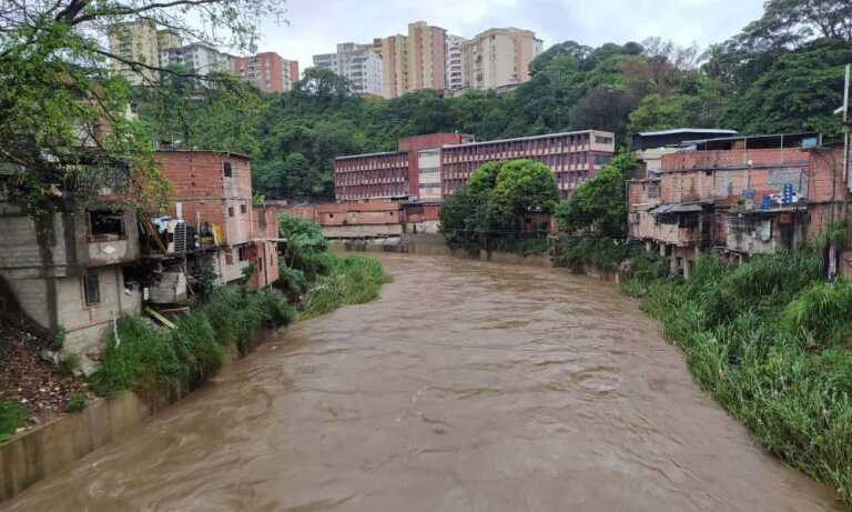 Autoridades en alerta ante la llegada de la segunda onda tropical