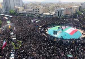 Irán celebra masivo funeral por el presidente Raisí con gran asistencia internacional
