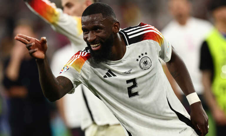 Alemania doblega 2-0 a Dinamarca y espera a España o Georgia