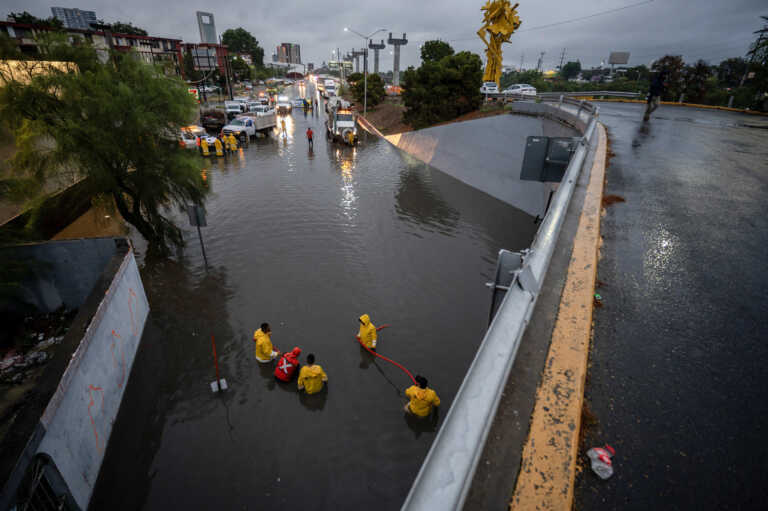 Tres menores fallecen debido a las lluvias por tormenta Alberto en norte de México