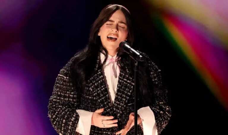 Billie Eilish es la más joven en superar los 100 millones de oyentes mensuales en Spotify