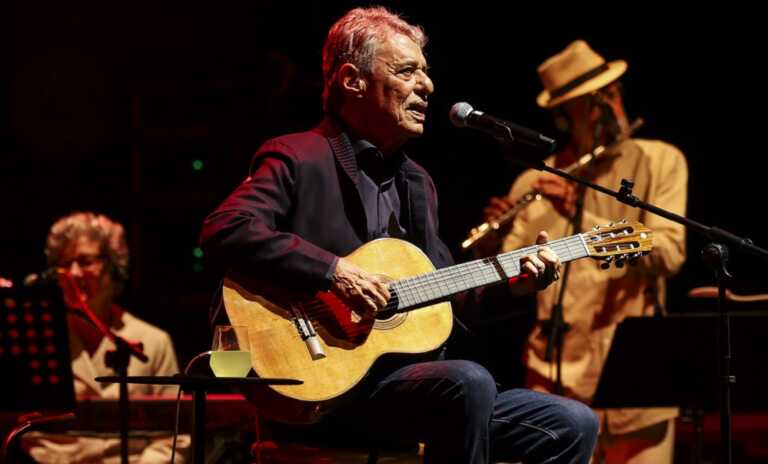 Chico Buarque cumple 80 años de poesía, música, literatura y activismo