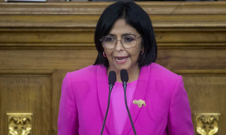 Delcy Rodríguez acusa a la oposición de plan para derribar el puente Angostura