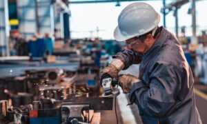 Calculan que el 52 % de la fuerza laboral del país trabaja “por cuenta propia”