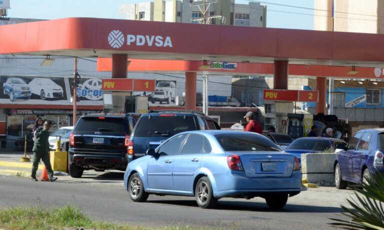 A dos días de las presidenciales, reportan colas de gasolina en Maracaibo