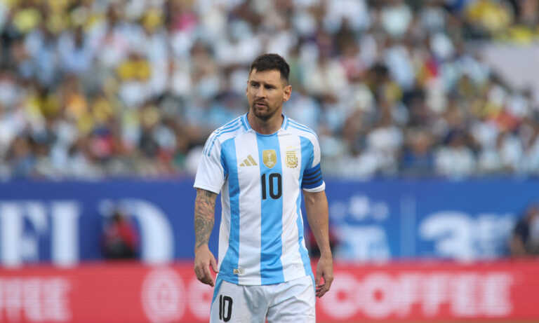 Scaloni anuncia que Messi jugará desde el inicio ante Guatemala