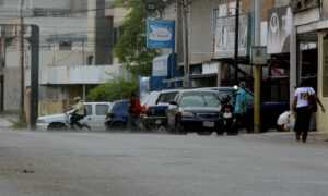 Pronostican lluvias en el Sur del Lago por paso de la onda tropical 11