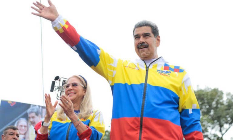 Maduro asegura que Venezuela produce un millón de barriles diarios de petróleo