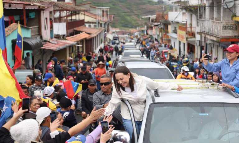 María Corina Machado recorre Mérida