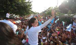 Machado denuncia que oficialistas intentaron impedir su paso en Guárico
