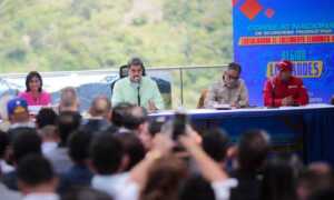 Maduro afirma que con el “diálogo económico” se derrotó la hiperinflación