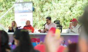 Maduro denuncia que la oposición tiene sicarios para atacarlo en la campaña