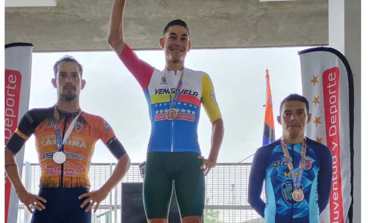 Orluis Aular revalida su título nacional en ciclismo