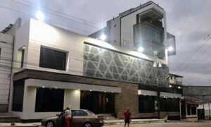 Seniat clausura restaurante de la familia de Pérez Vivas ante visita de Machado al Táchira