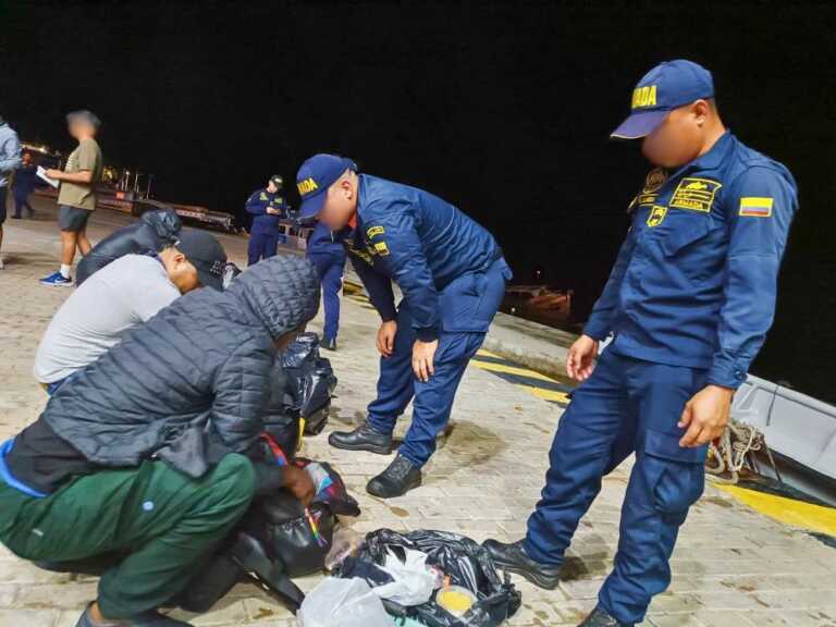 Rescatan a 16 venezolanos que iban de San Andrés a Centroamérica