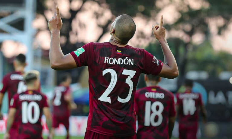 Salomón Rondón sigue siendo el referente de la Vinotinto