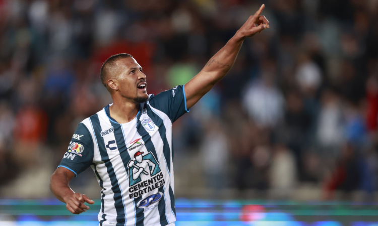 Salomón Rondón es nominado al Balón de Oro en México