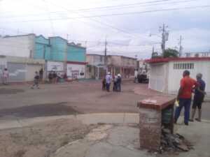 Unas 20 familias del sector 10 de San Jacinto siguen sin energía de 110 voltios