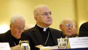 Vaticano imputa por “cisma” al arzobispo Carlo Maria Viganò, muy crítico con el Papa