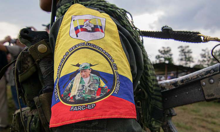 Gobierno colombiano y las Farc inician diálogos de paz este mes en Caracas