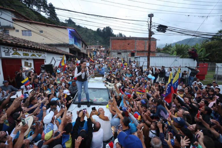 Mérida se desborda en apoyo a María Corina Machado