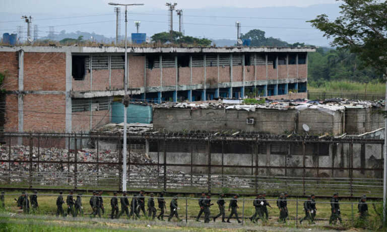 Sube a 51 el número de cárceles en huelga de hambre en todo el país