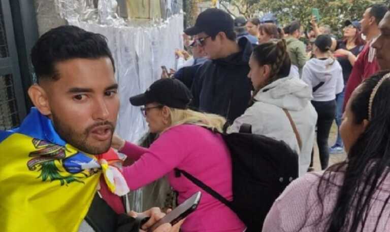 Venezolanos votan en seis ciudades de Colombia