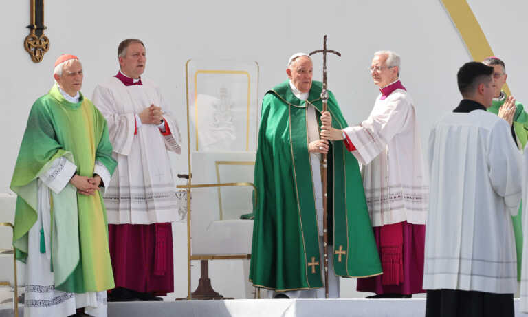El Papa lamenta la “salud” de la democracia y critica el populismo