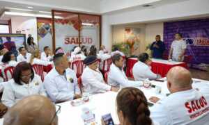 Gobierno entrega 500 kits para operaciones de cataratas en el Zulia