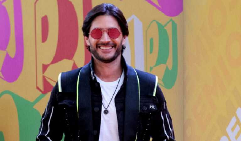 Daniel Elbittar gana dos premios Juventud