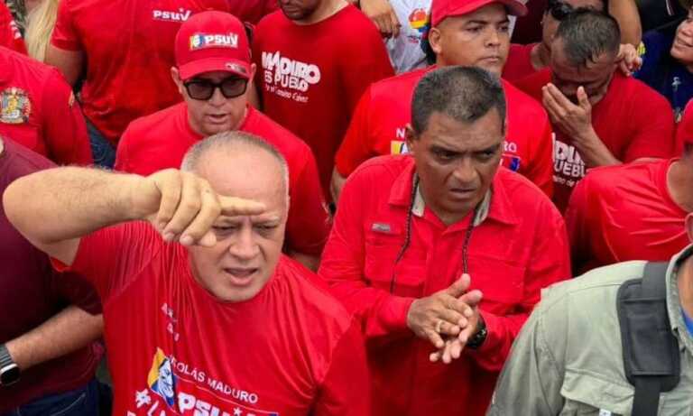 Cabello denuncia “acciones violentas” contra Maduro “planificadas desde Colombia”