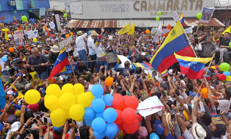 Denuncian detención de choferes que movilizaron gente en acto en Barinas