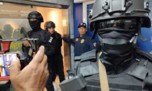 Hermano del “Niño Guerrero” está bajo custodia en Maiquetía, según Ceballos