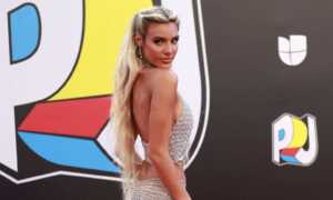 Lele Pons llora en los Premios Juventud tras recibir el galardón Espíritu de Cambio