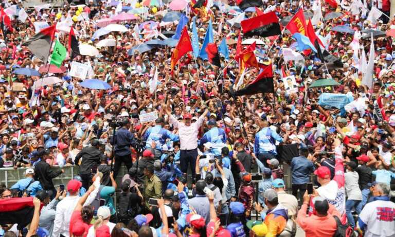 Nicolás Maduro pide desde Trujillo “bendiciones” y “votos”