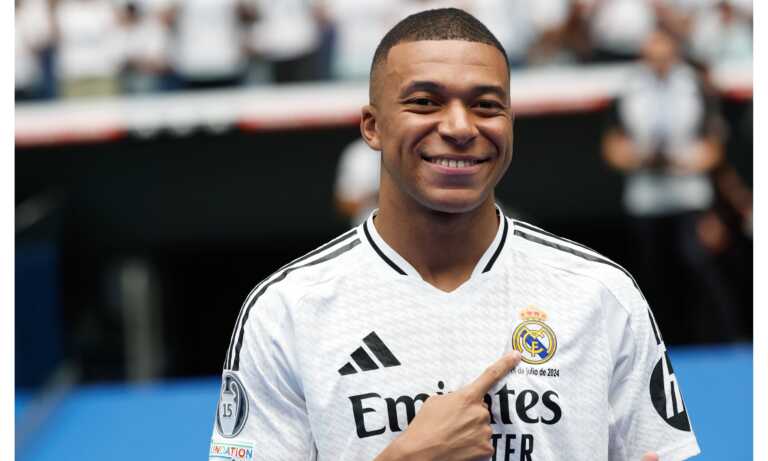Mbappé desata la locura en su presentación con el Real Madrid